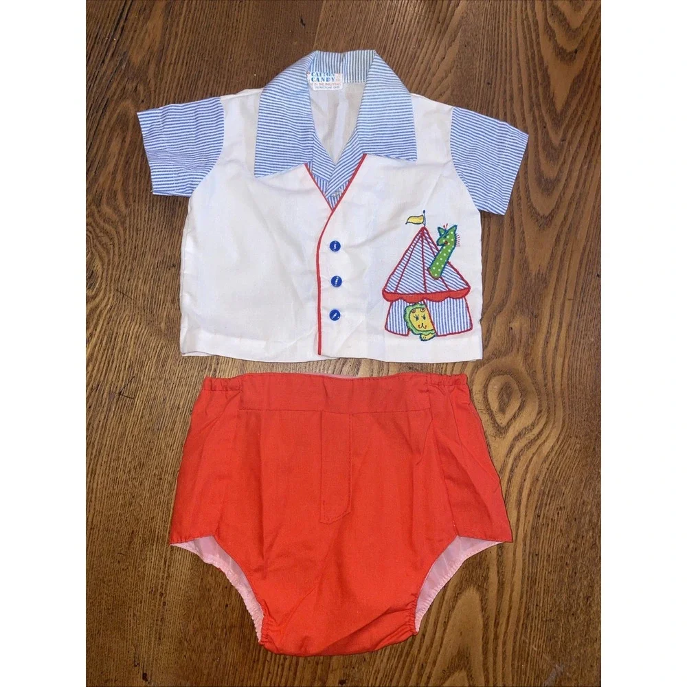 Vintage 2 piece set Boys infant 0-3 months circus red white blue
